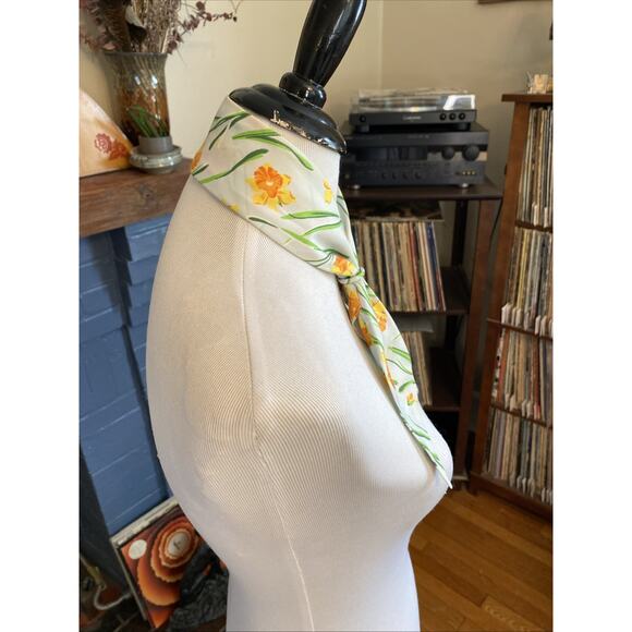 Vintage Mademoiselle Ring Loop Neck Scarf Daffodil Floral Ascot Retro Mod 60s - Picture 8 of 9
